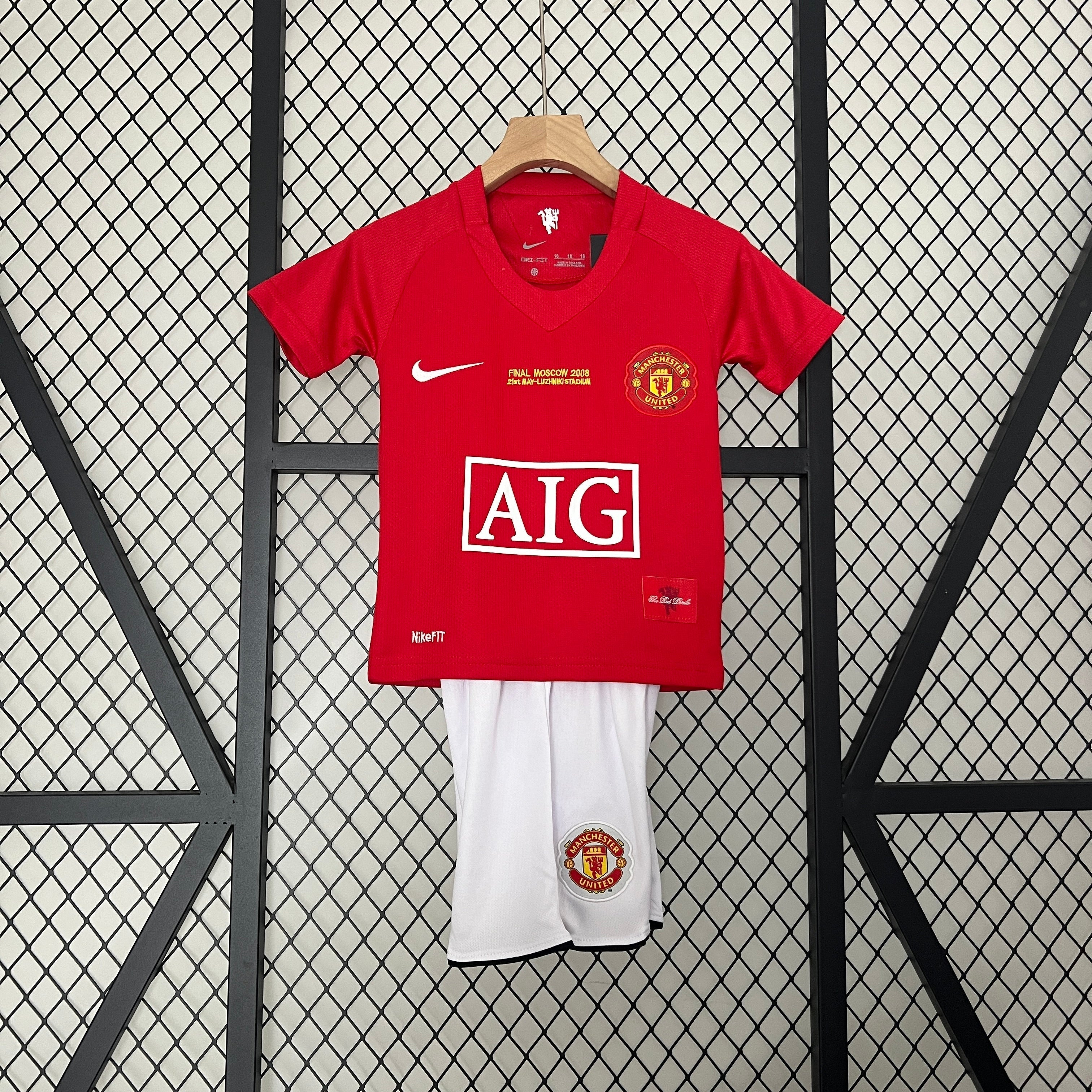 JERSEY MANCHESTER UNITED I SPECIAL FINAL CHAMPHIONS LEAGUE 07/08 KIDS KIT (RETRO)