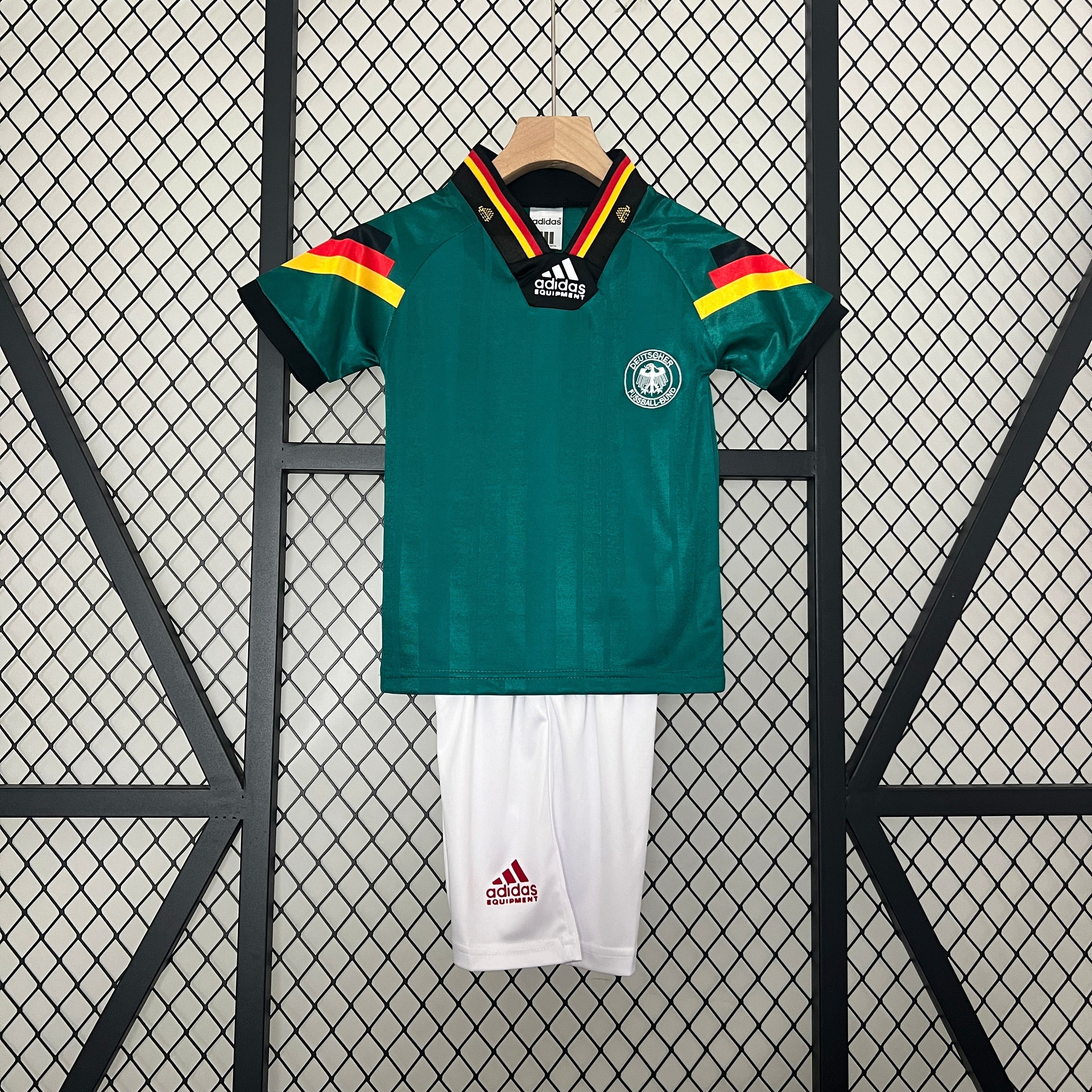 JERSEY GERMANY II 1992 KIDS KIT (RETRO)