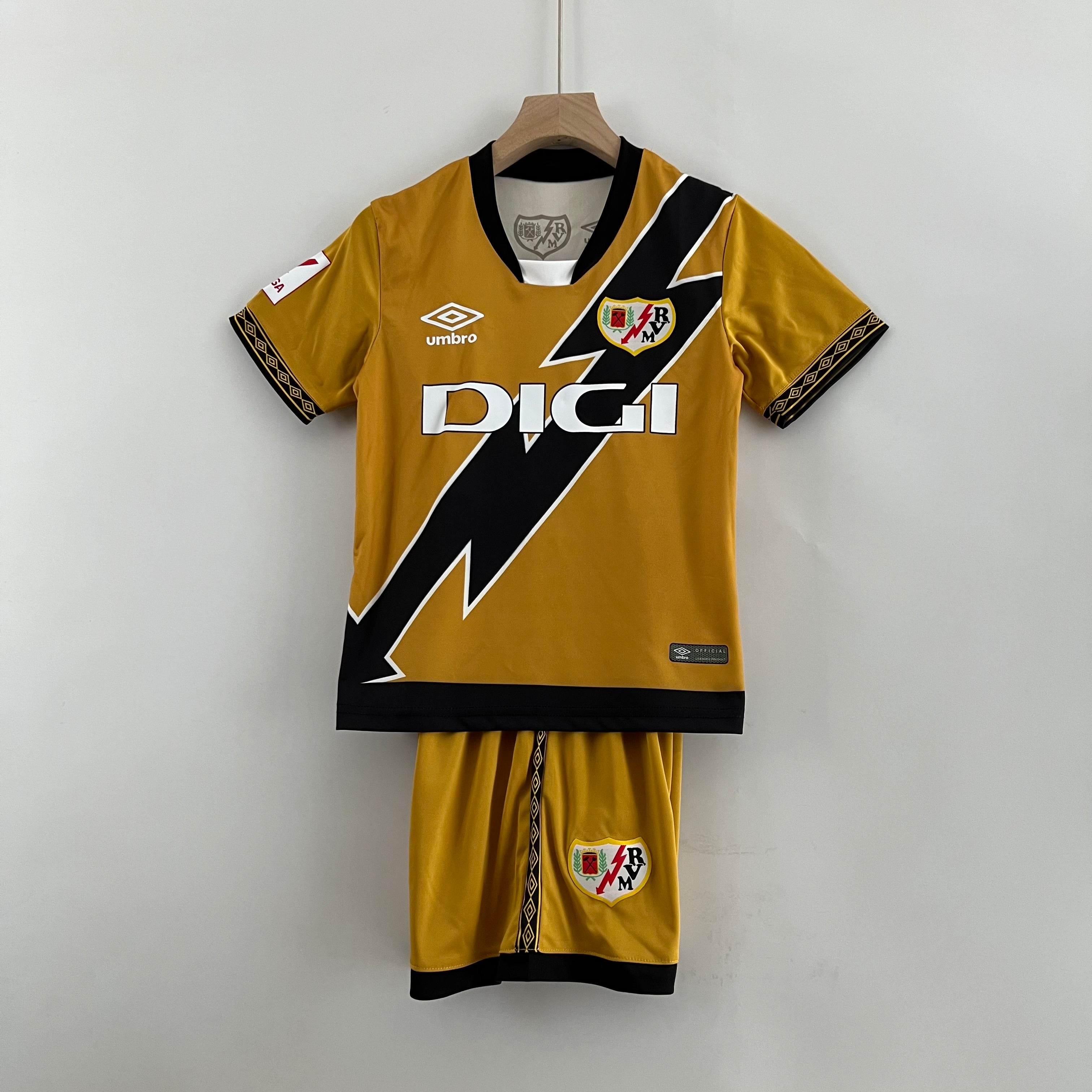 RAYO VALLECANO III 23/24 KIDS KIT