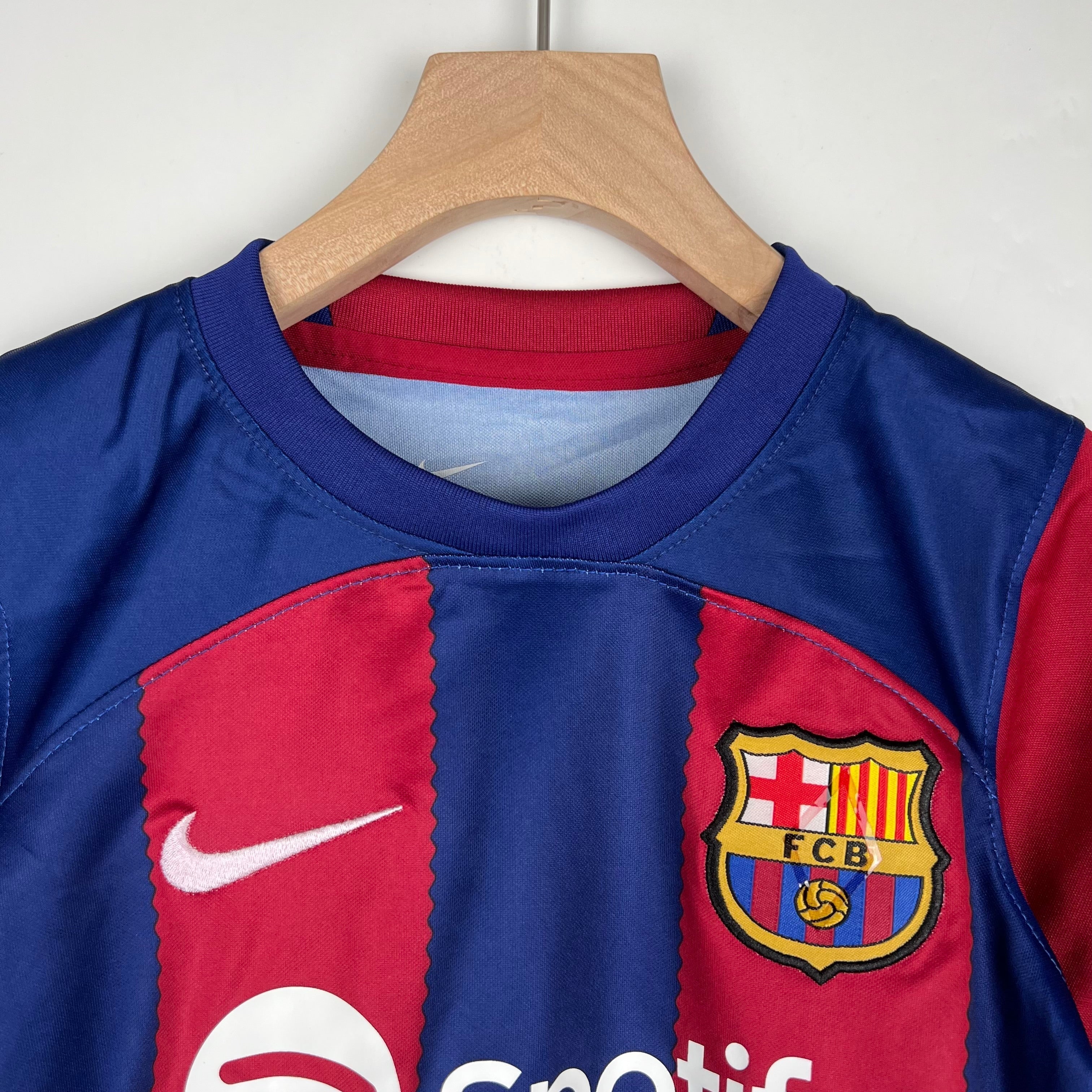BARCELONA I 23/24 KIDS KIT
