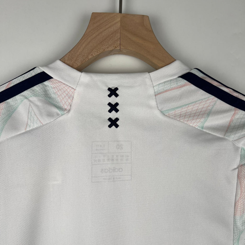 AJAX II 23/24 KIDS KIT