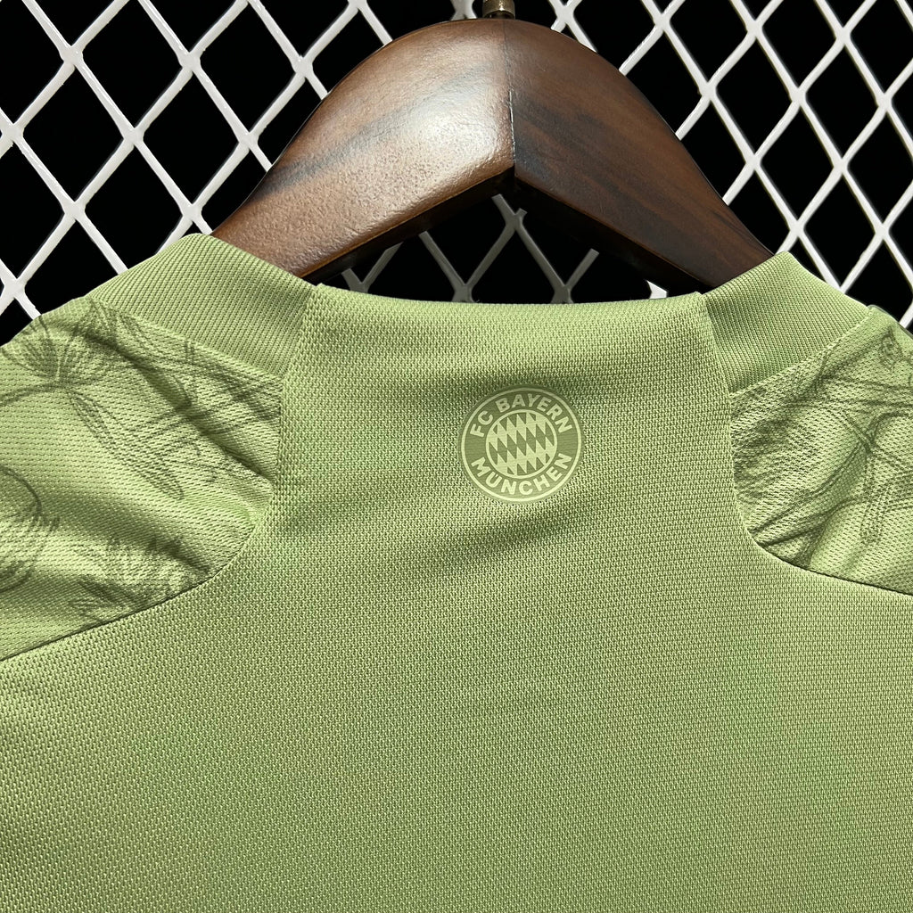 BAYERN MUNICH SPECIAL EDITION BEER FEST 23/24 MEN