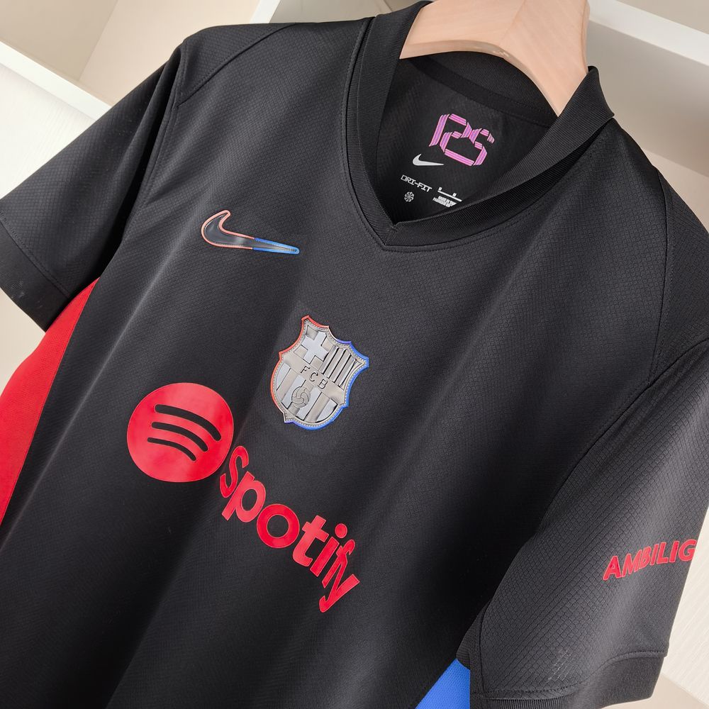 BARCELONA II 24/25 MEN