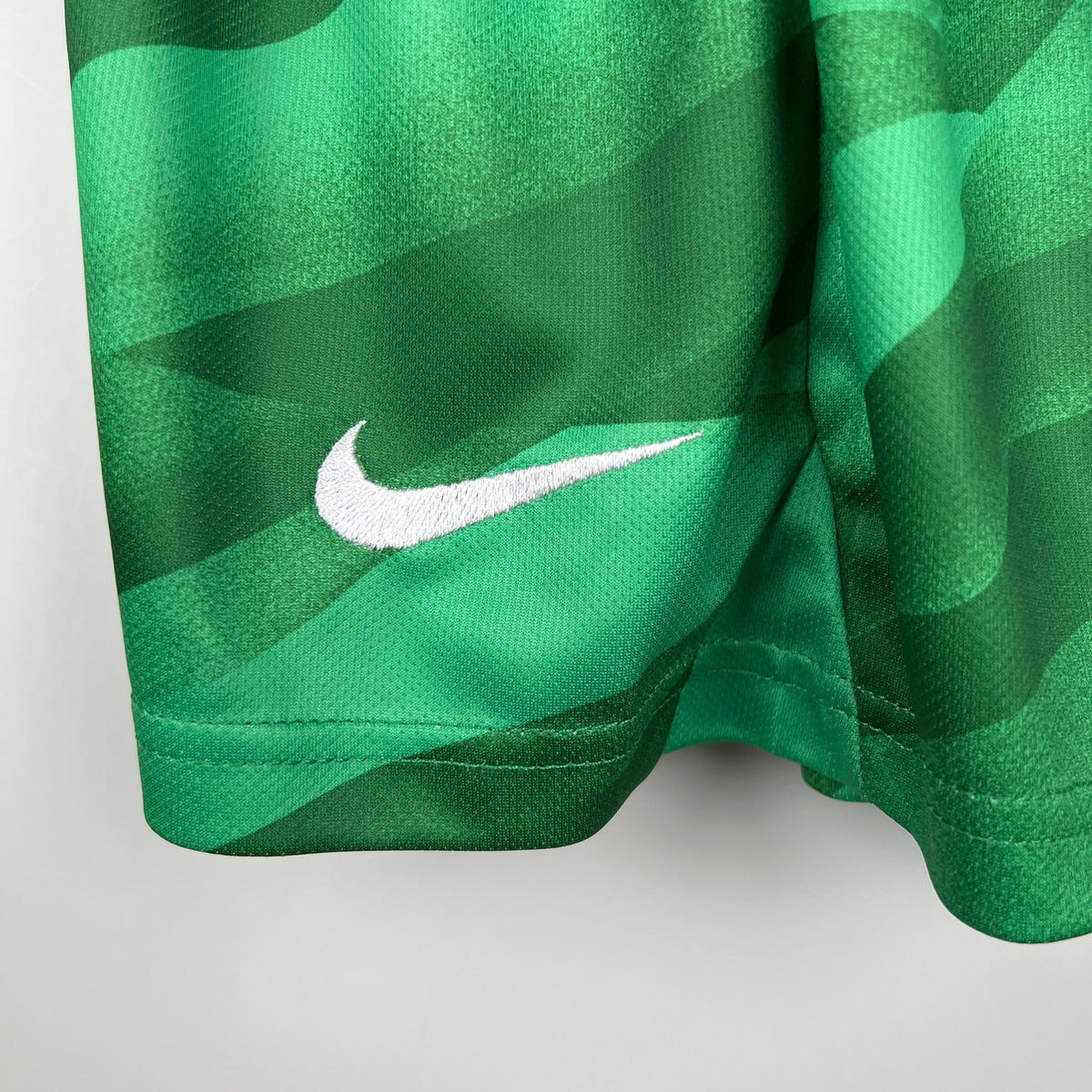 BARCELONA GOALKEEPER/GOALKEEPER I 23/24 KIDS KIT