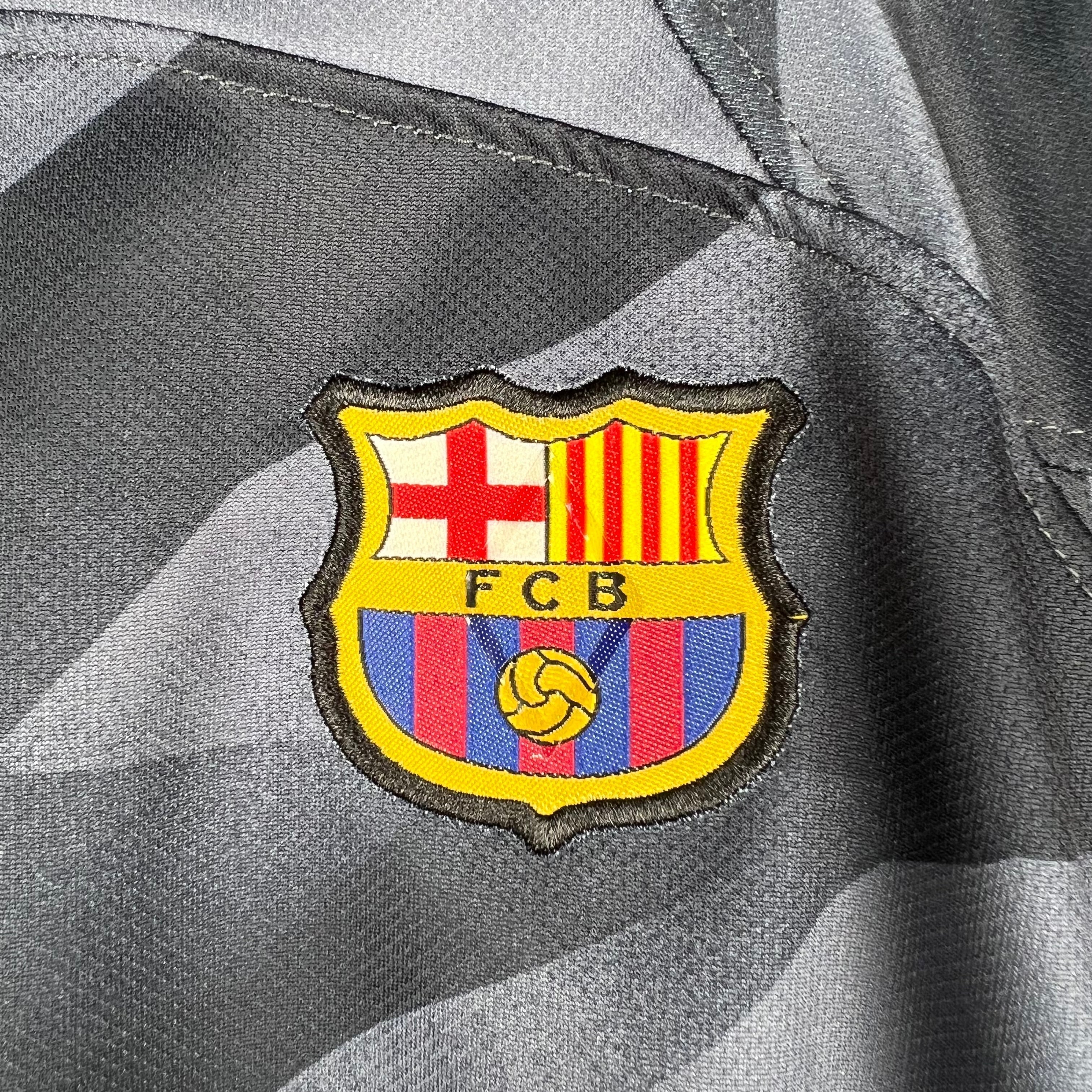 BARCELONA GOALKEEPER/GOALKEEPER II 23/24 KIDS KIT