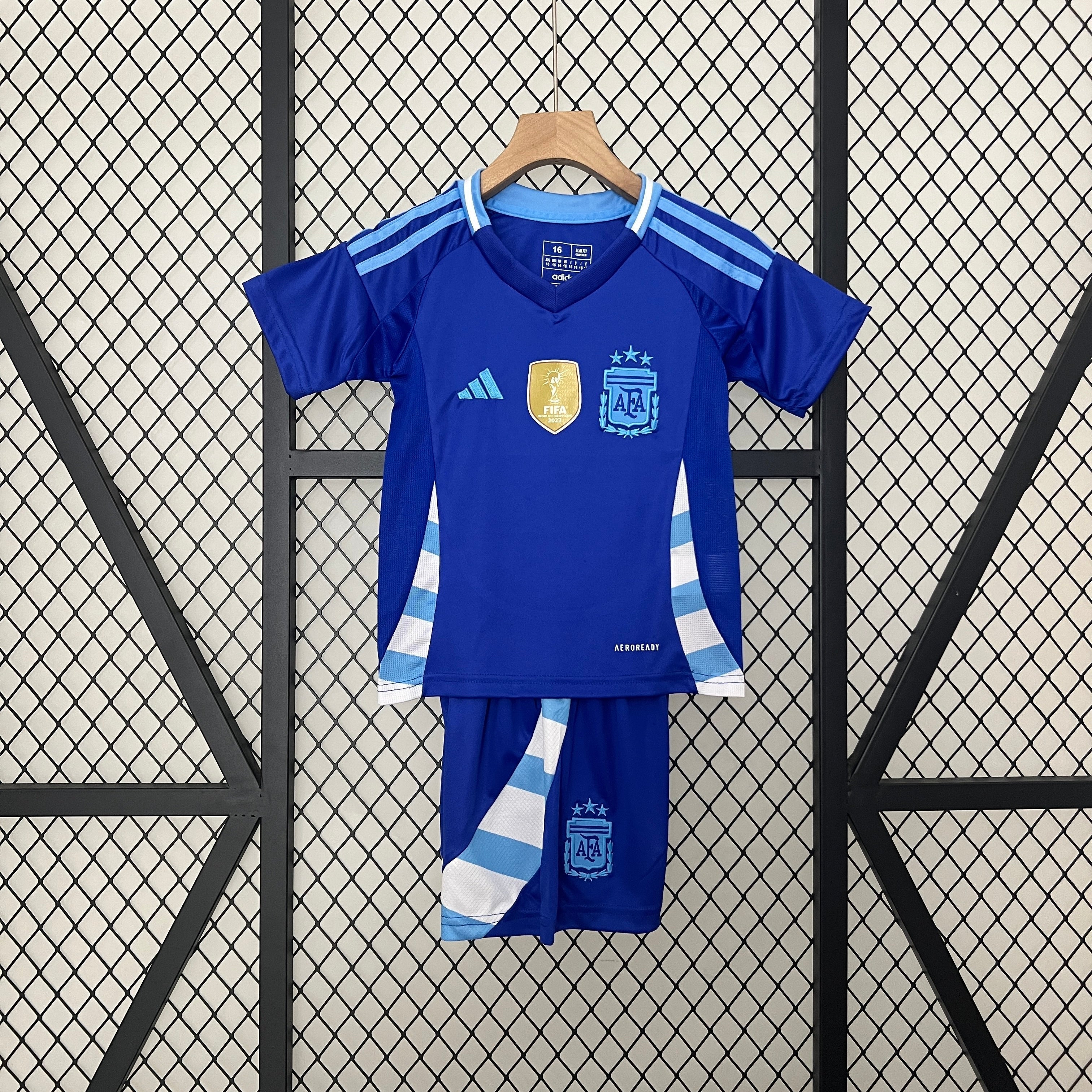 JERSEY ARGENTINA II CUP AMERICA 2024 KIDS KIT