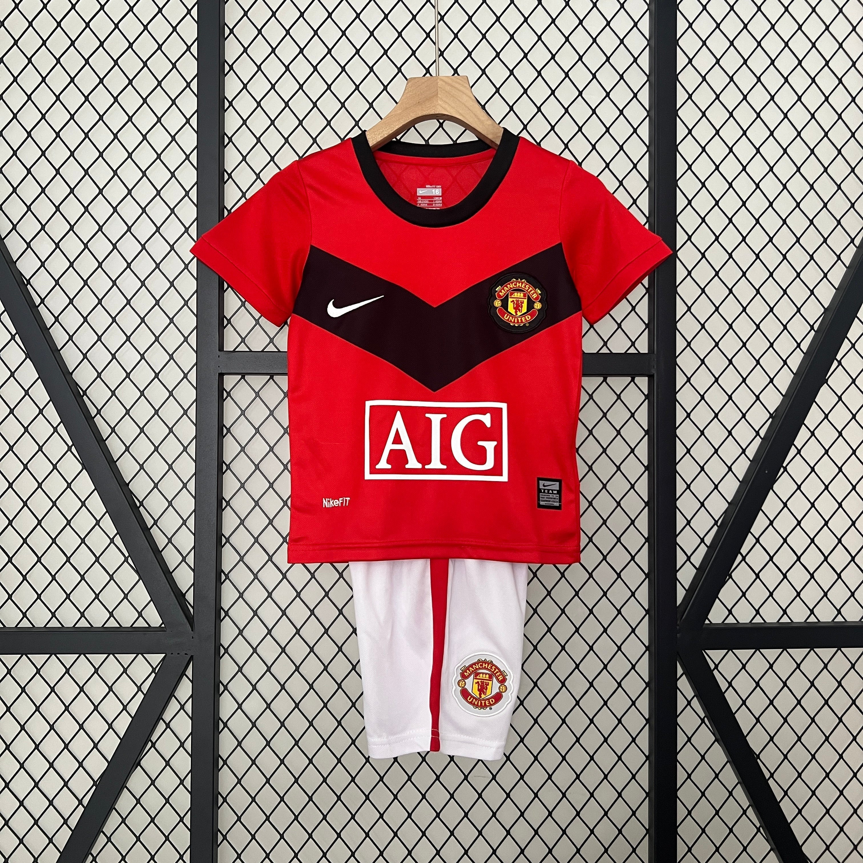 JERSEY MANCHESTER UNITED I 09/10 KIDS KIT (RETRO)