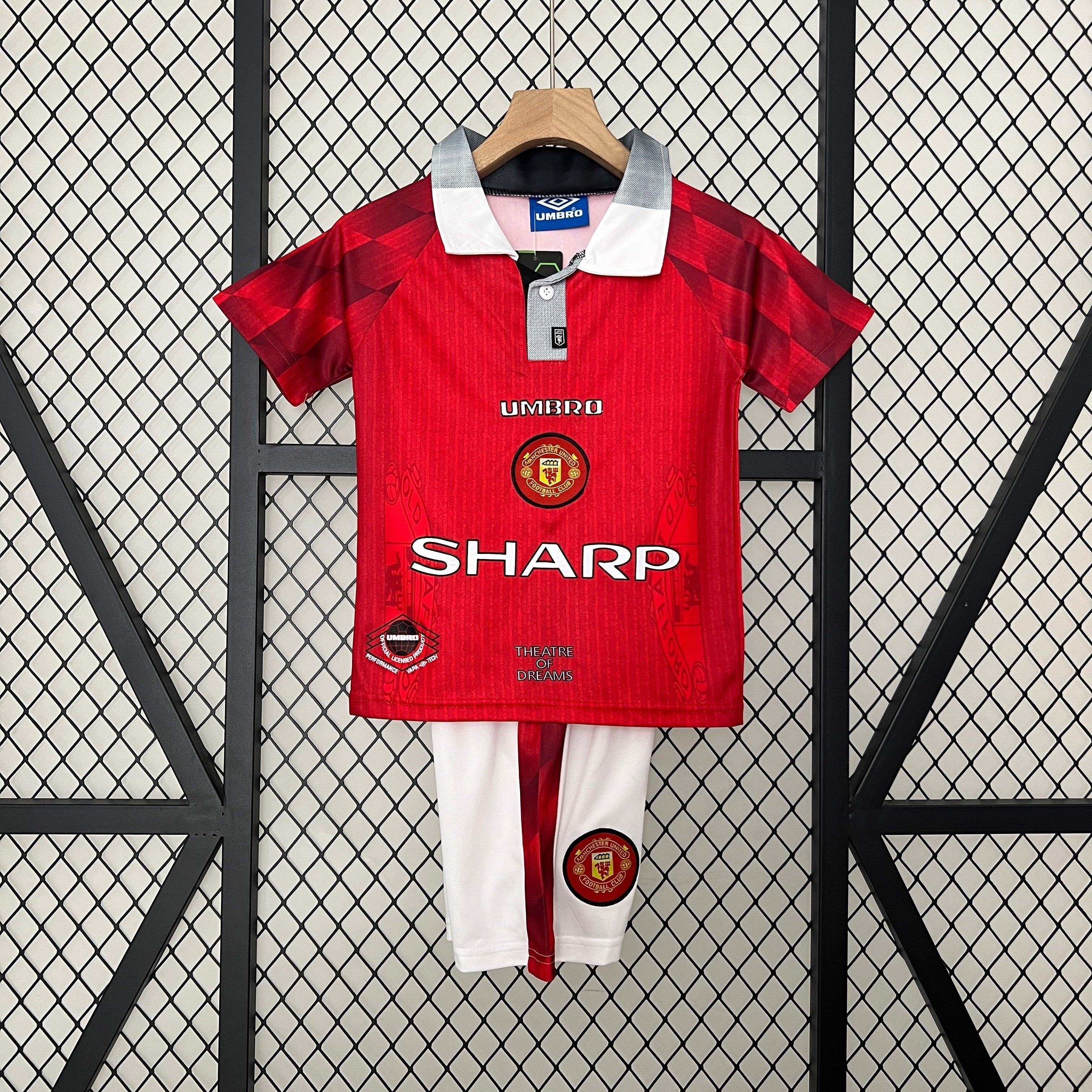 JERSEY MANCHESTER UNITED I 96/97 KIDS KIT (RETRO)