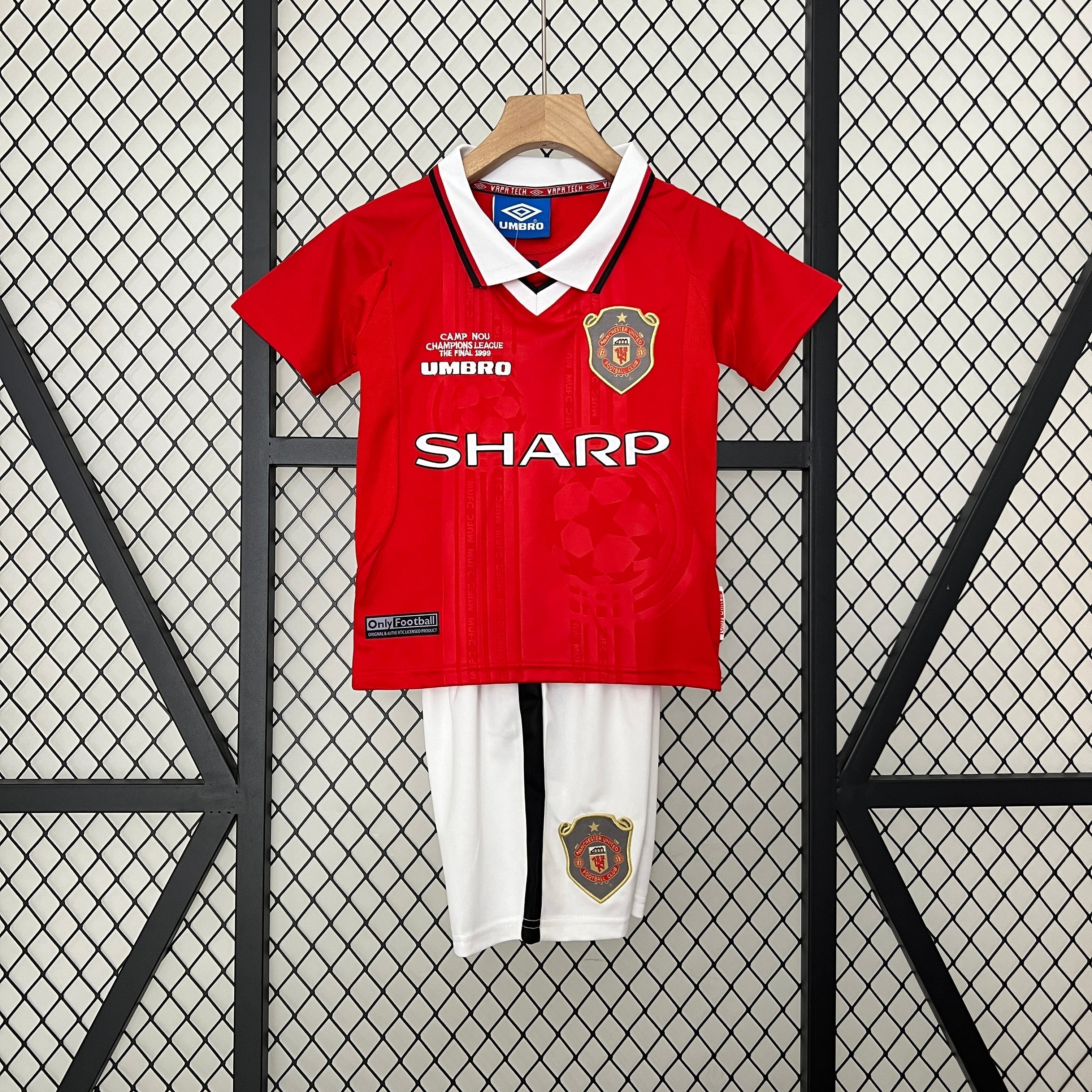 JERSEY MANCHESTER UNITED I 99/00 KIDS KIT (RETRO)