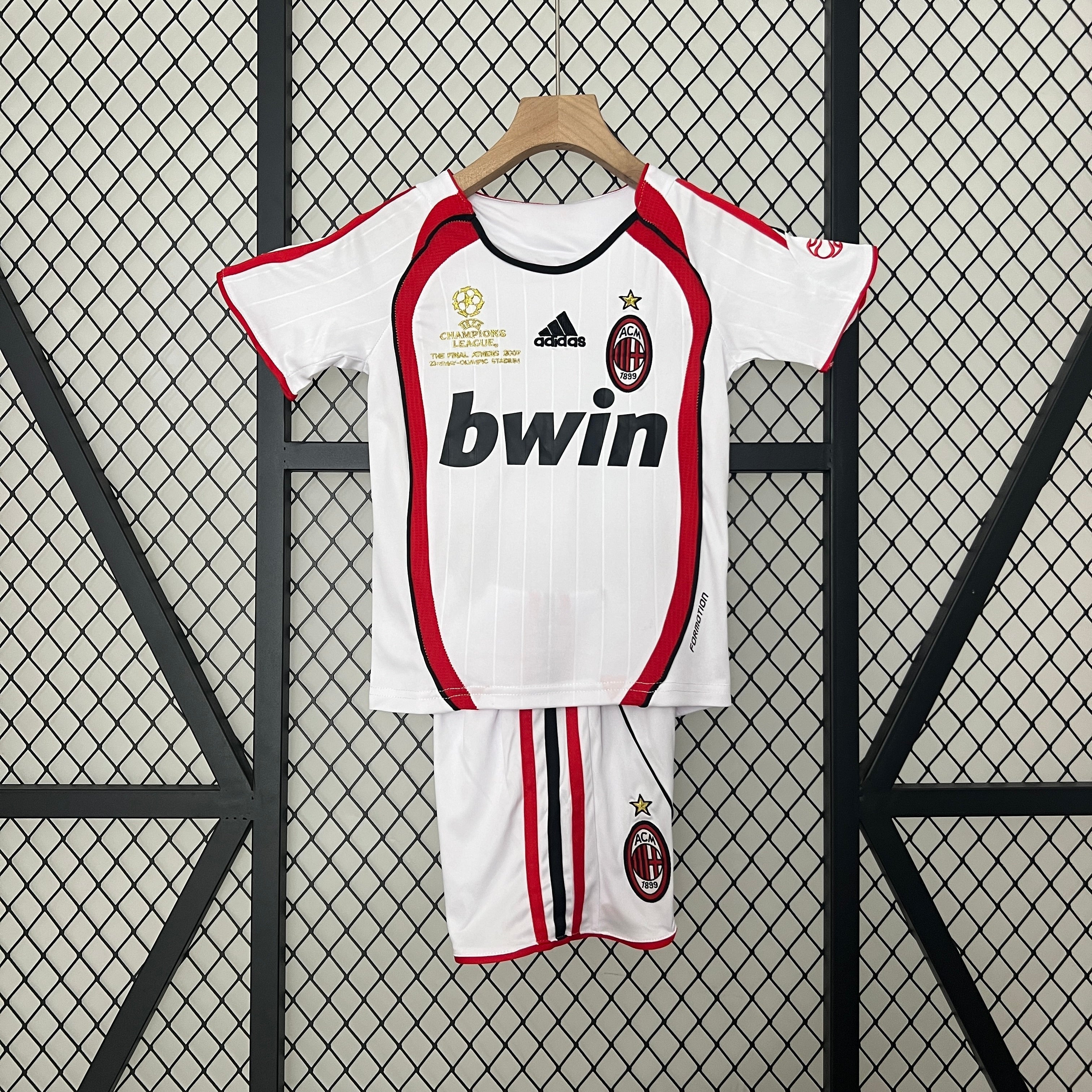 JERSEY MILAN II 06/07 SPECIAL EDITION LIMITED CHAMPIONS LEAGUE KIDS KIT (RETRO)