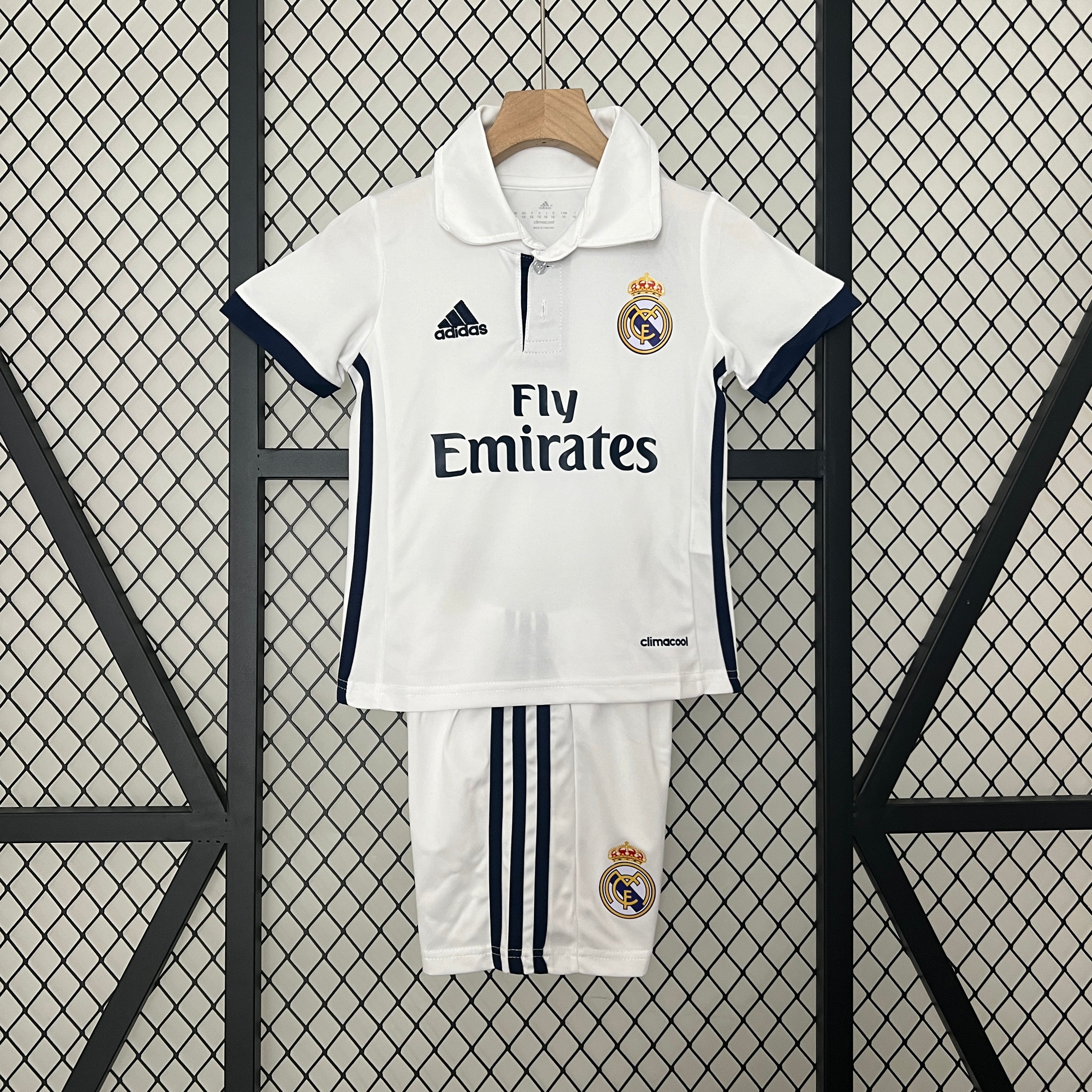 JERSEY REAL MADRID I 16/17 KIDS KIT (RETRO)