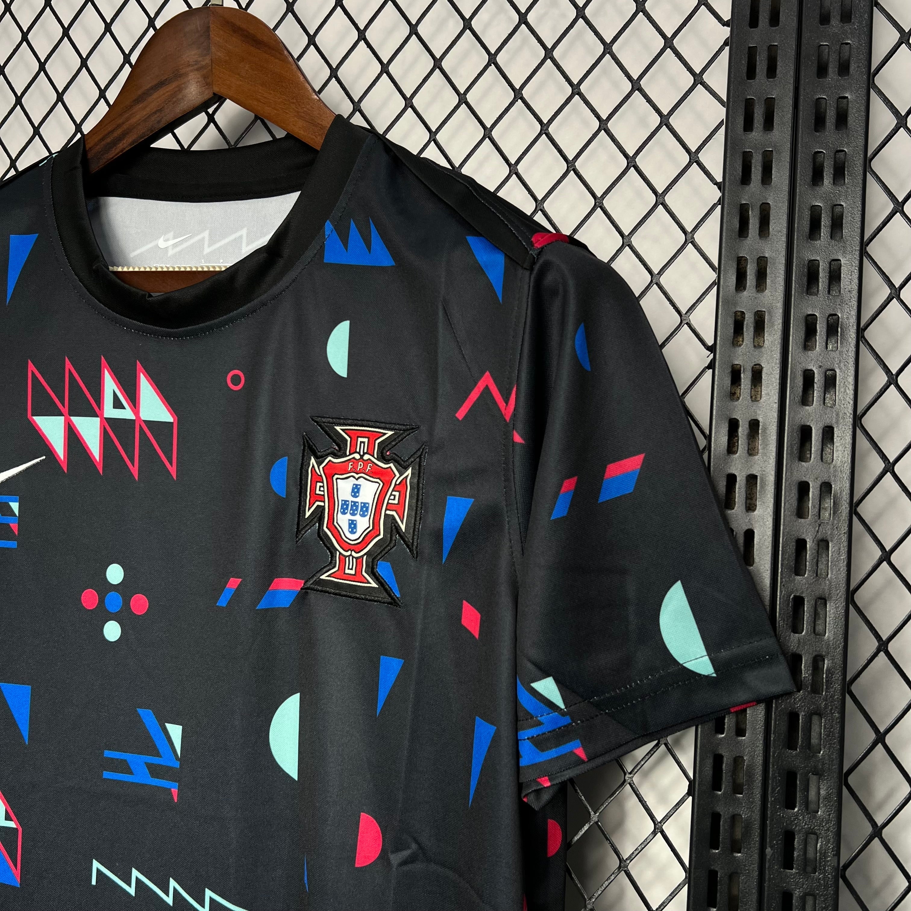 JERSEY PORTUGAL PRE-MATCH / TRAINING EURO 2024 MEN