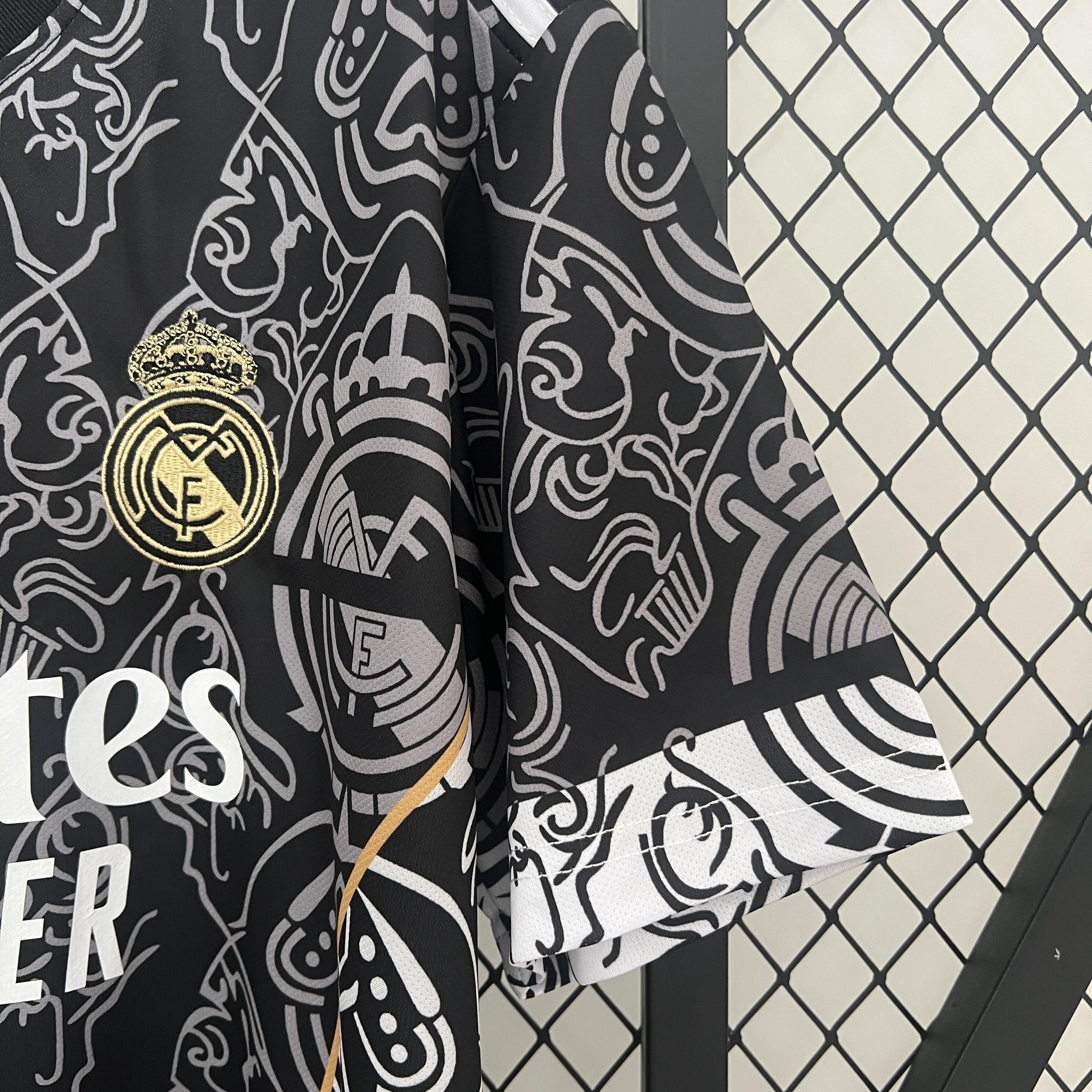 JERSEY REAL MADRID SPECIAL EDITION LIMITED I 24/25 MEN