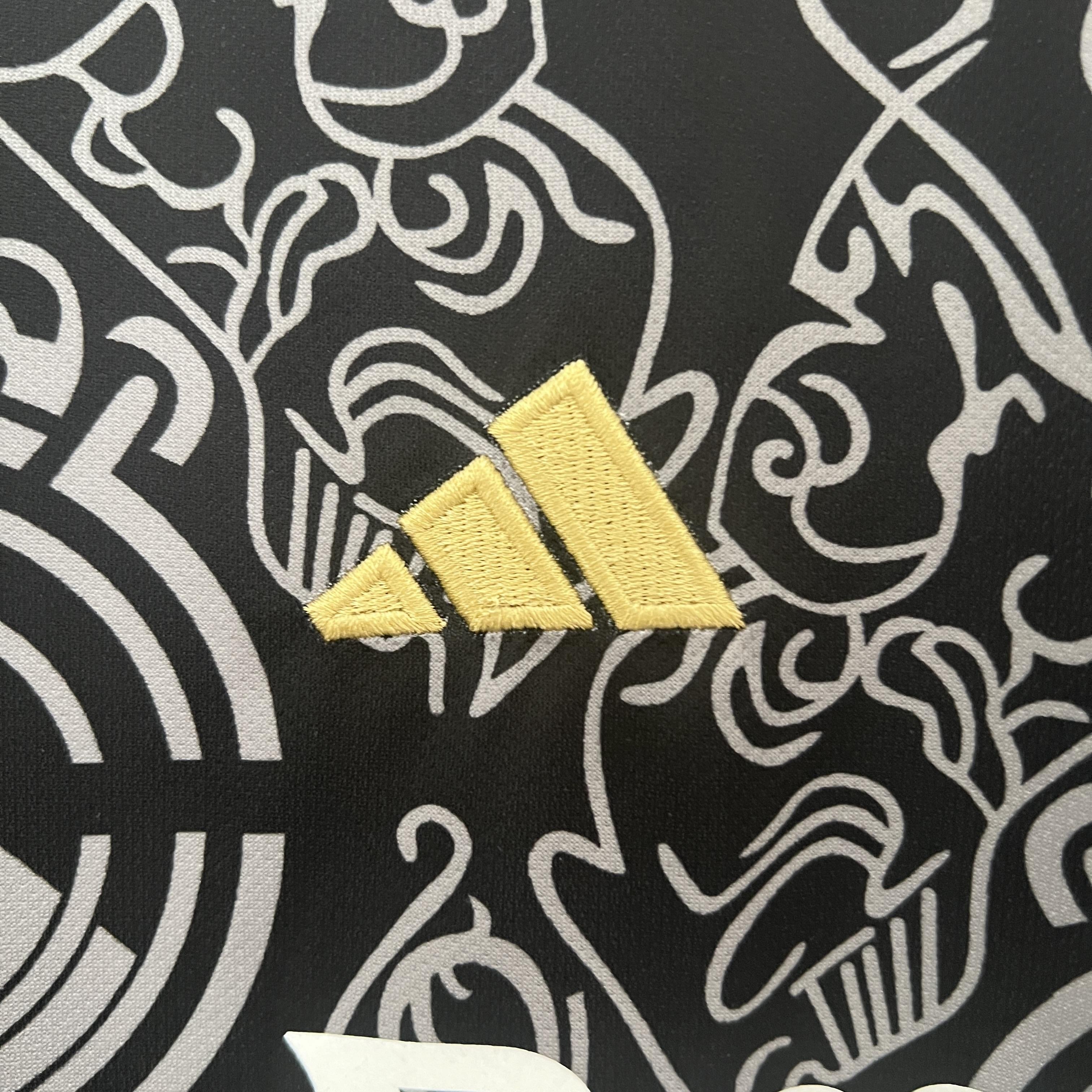 JERSEY REAL MADRID SPECIAL EDITION LIMITED I 24/25 MEN