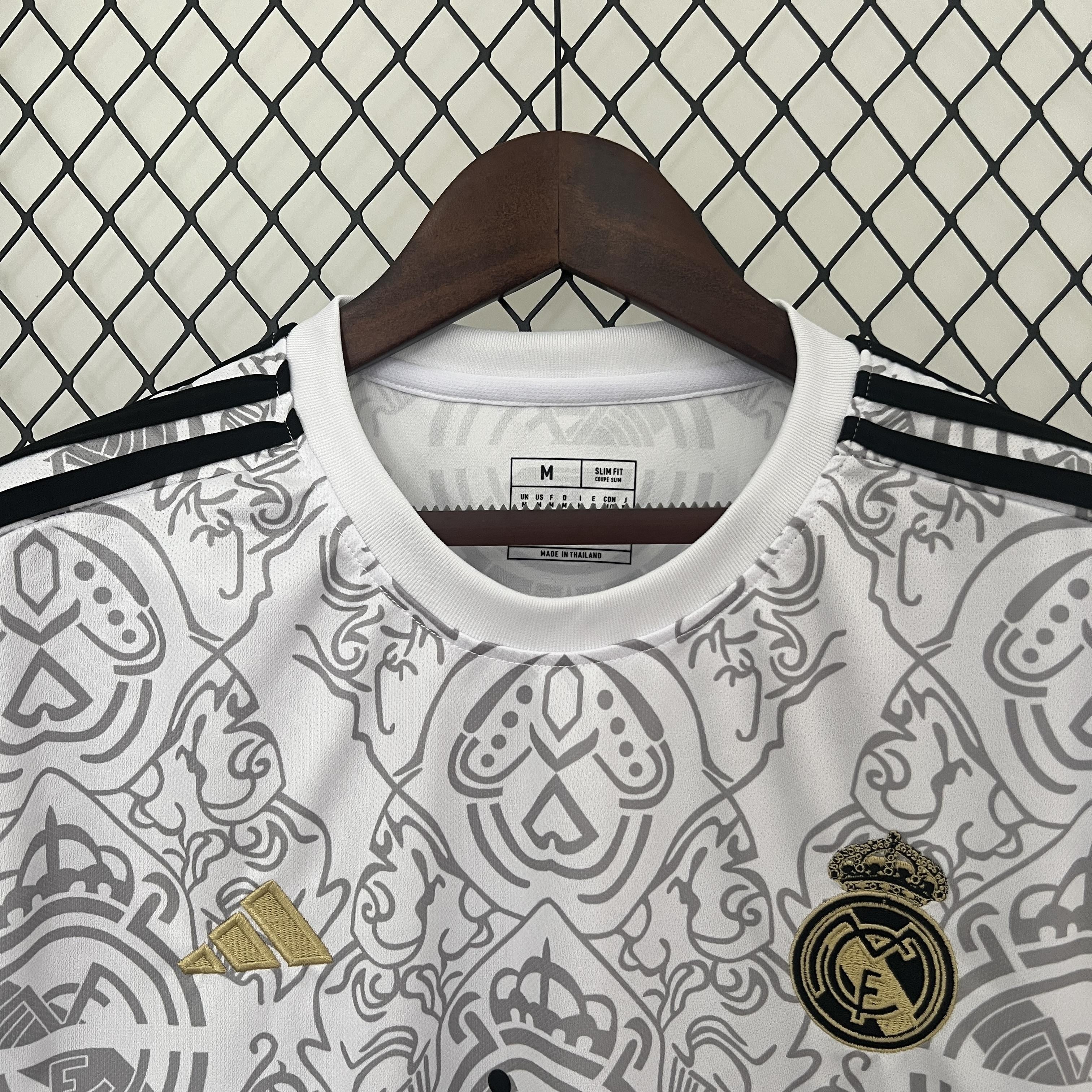 JERSEY REAL MADRID SPECIAL EDITION LIMITED II 24/25 MEN