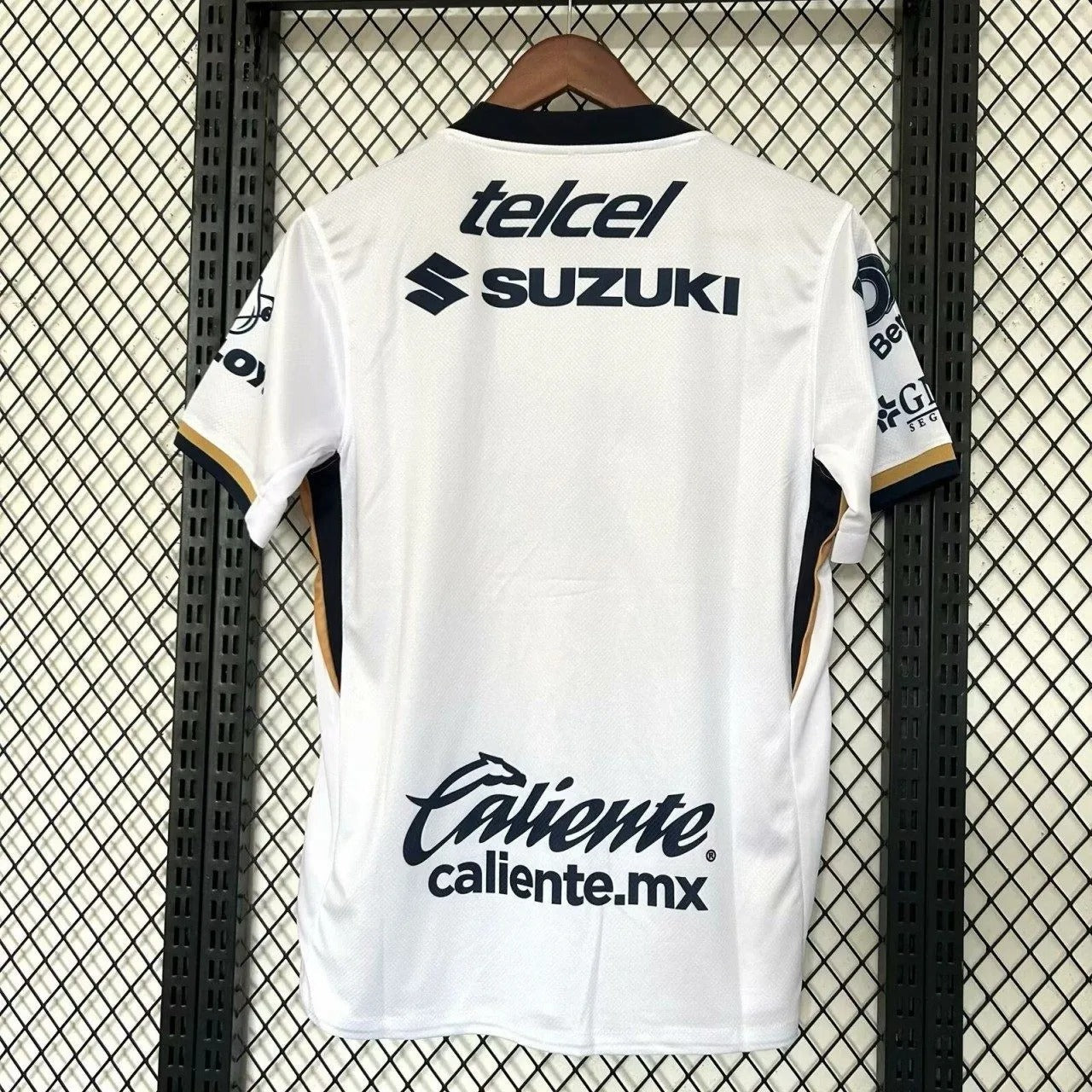 25/26 PUMAS UNAM HOME