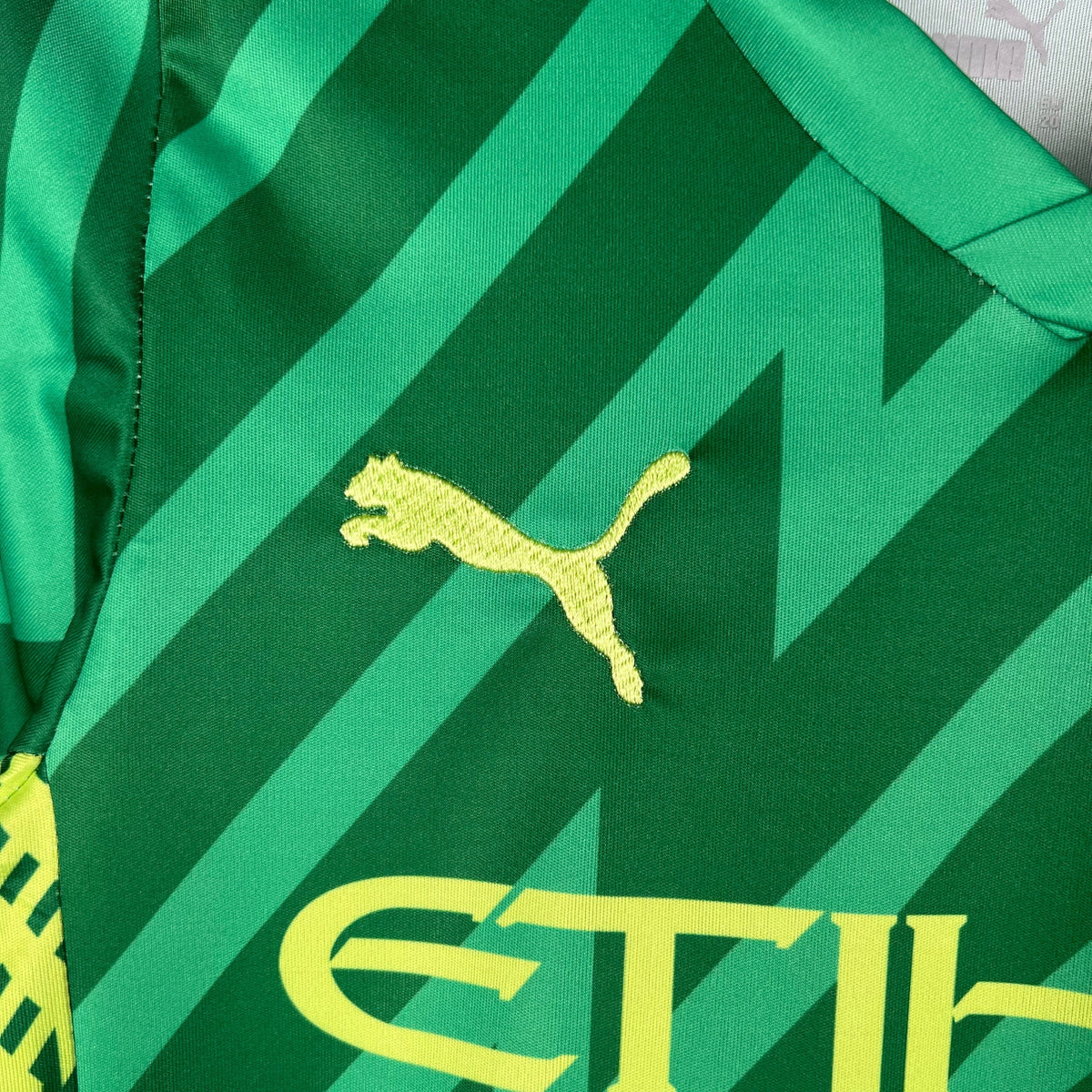 MANCHESTER CITY II GOALKEEPER/GOALKEEPER 23/24 KIDS KIT