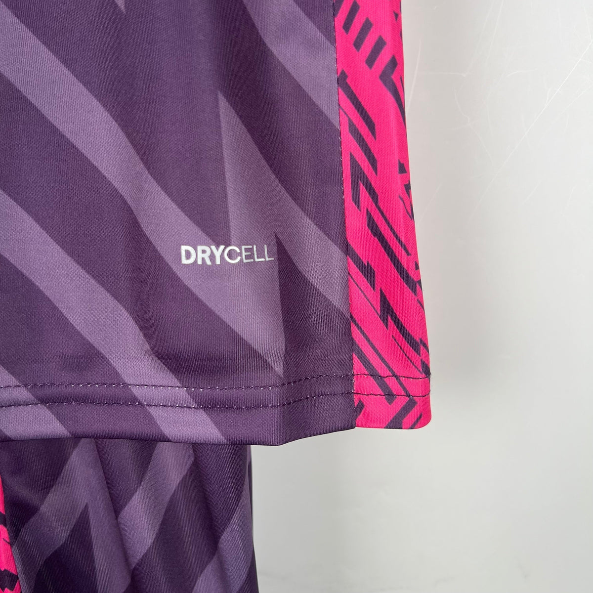 MANCHESTER CITY III GOALKEEPER/GOALKEEPER 23/24 KIDS KIT