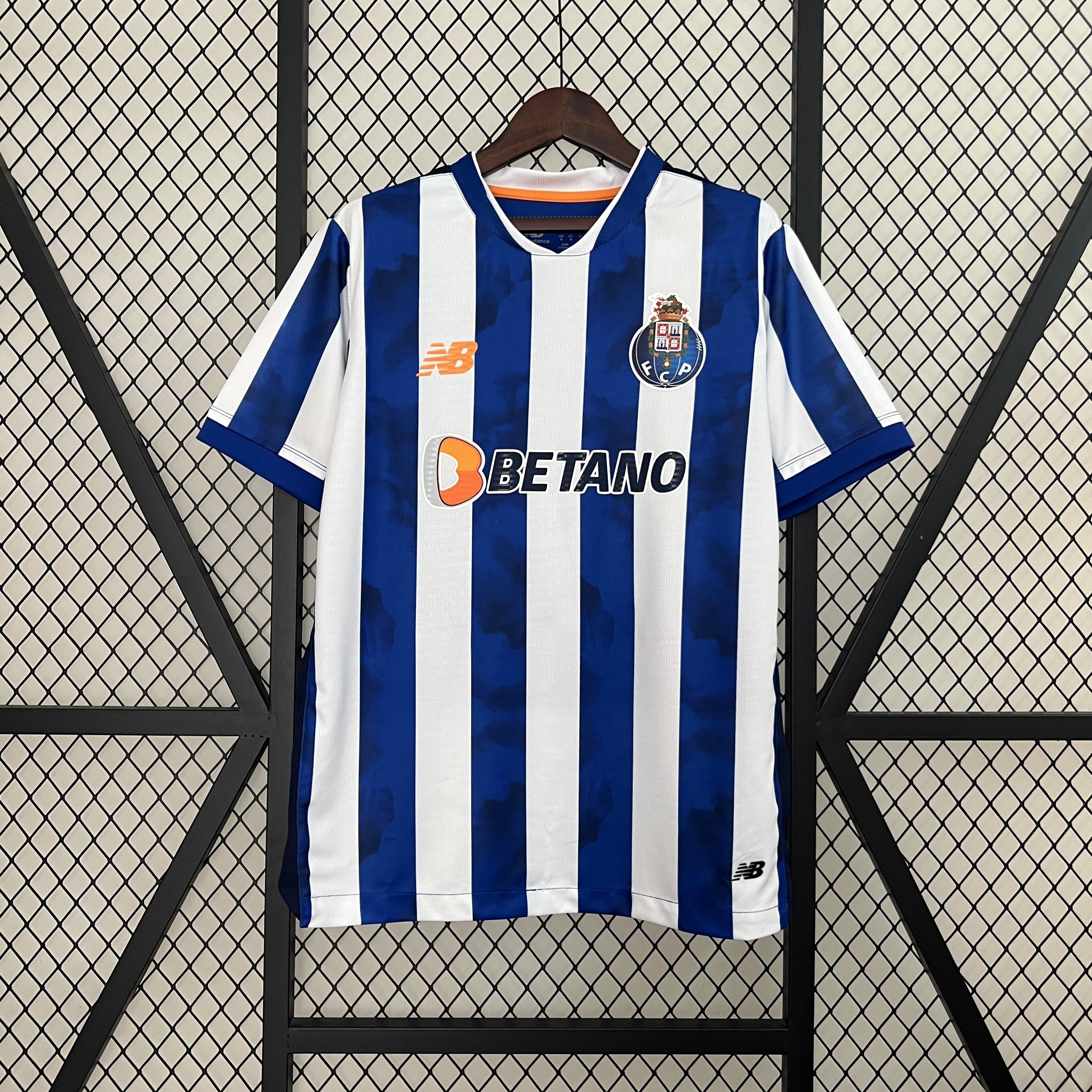 PORTO I 24/25 MEN (IN STOCK)