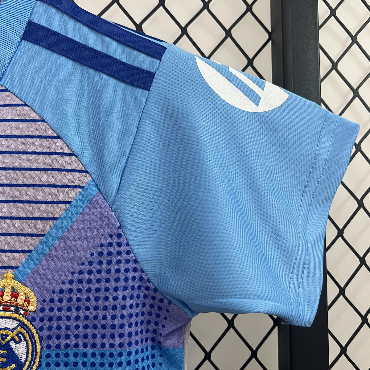 REAL MADRID GOALKEEPER/GOALKEEPER I 24/25 KIDS KIT