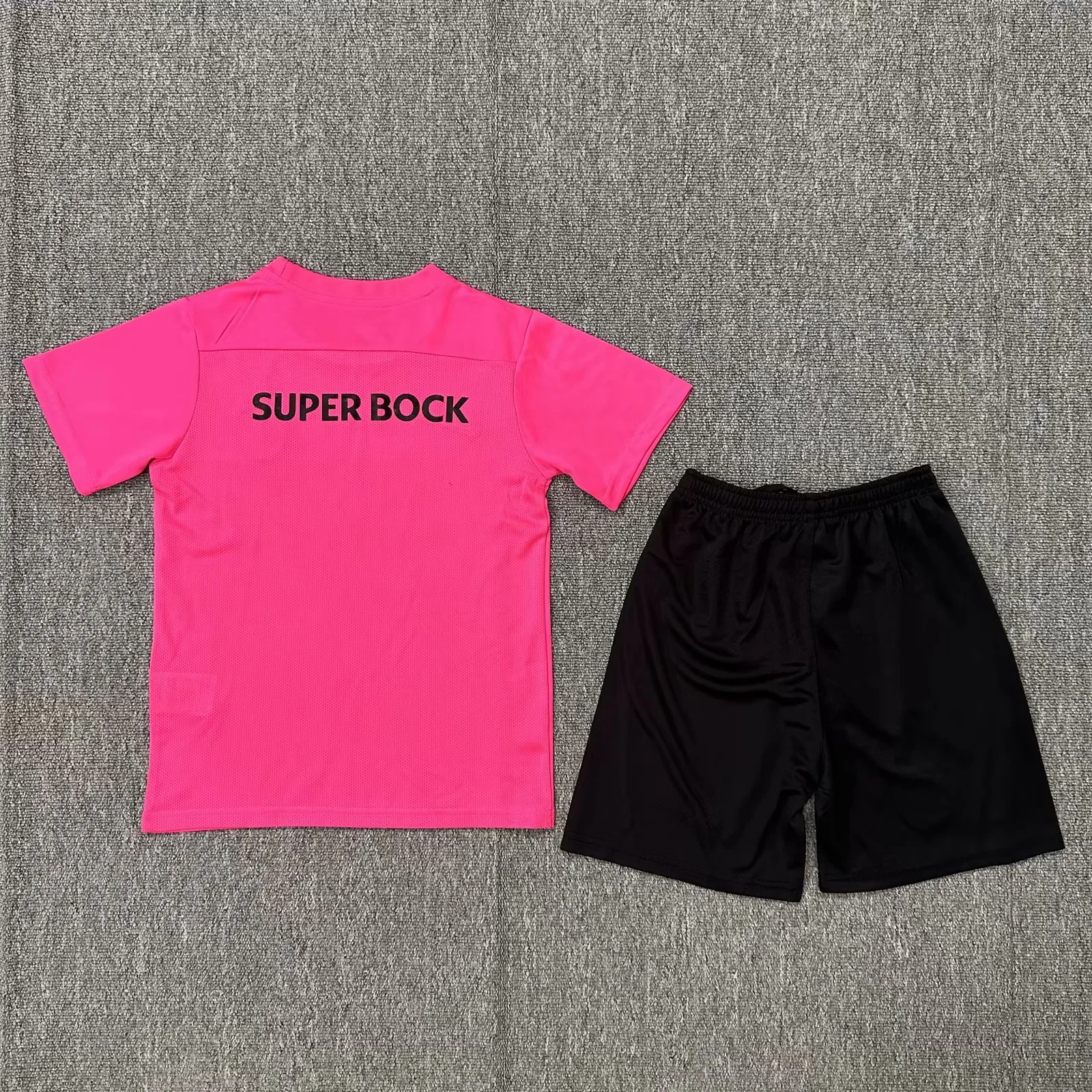 SPORTING LISBOA PINK OCTOBER 24/25 KIDS KIT