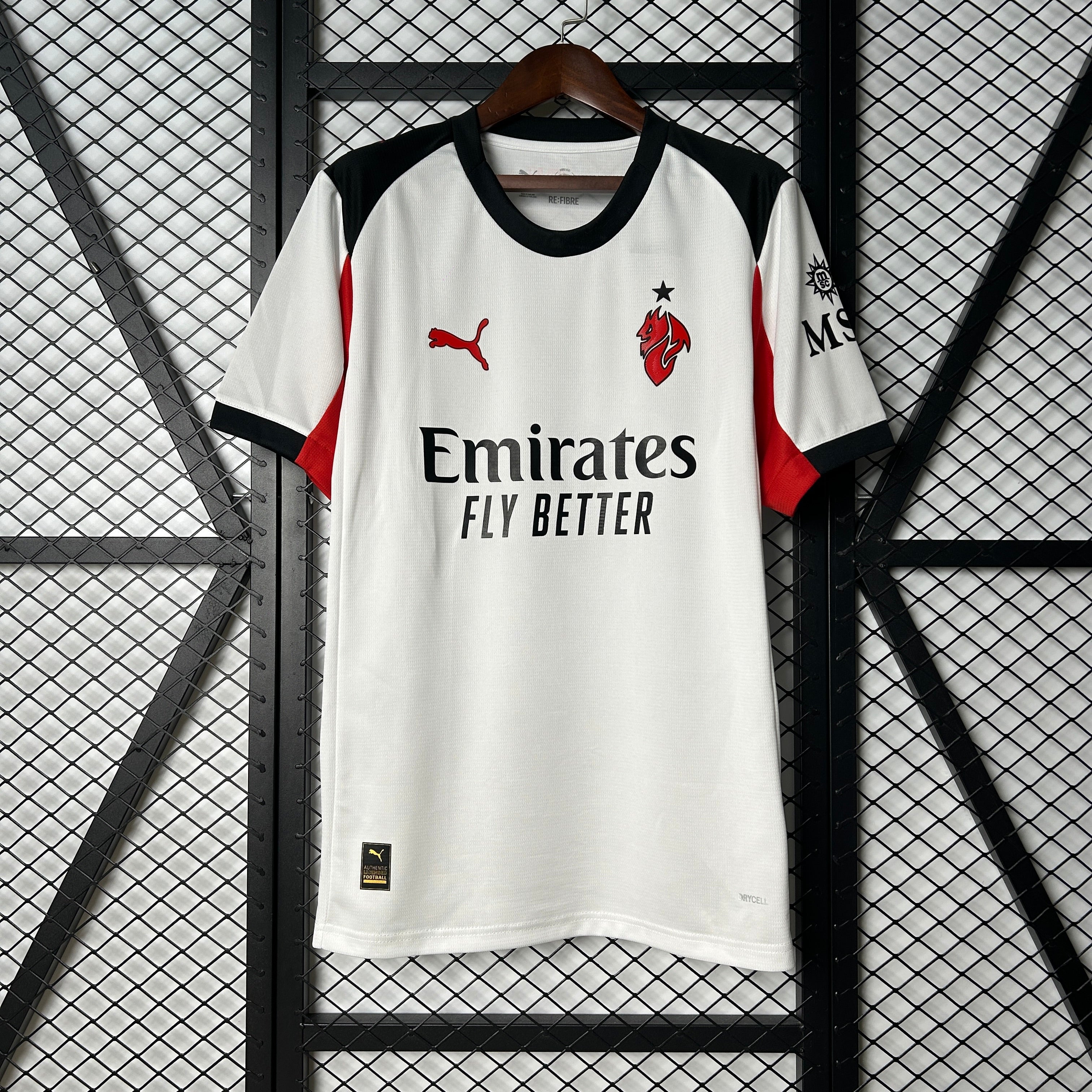 25/26 MILAN AWAY