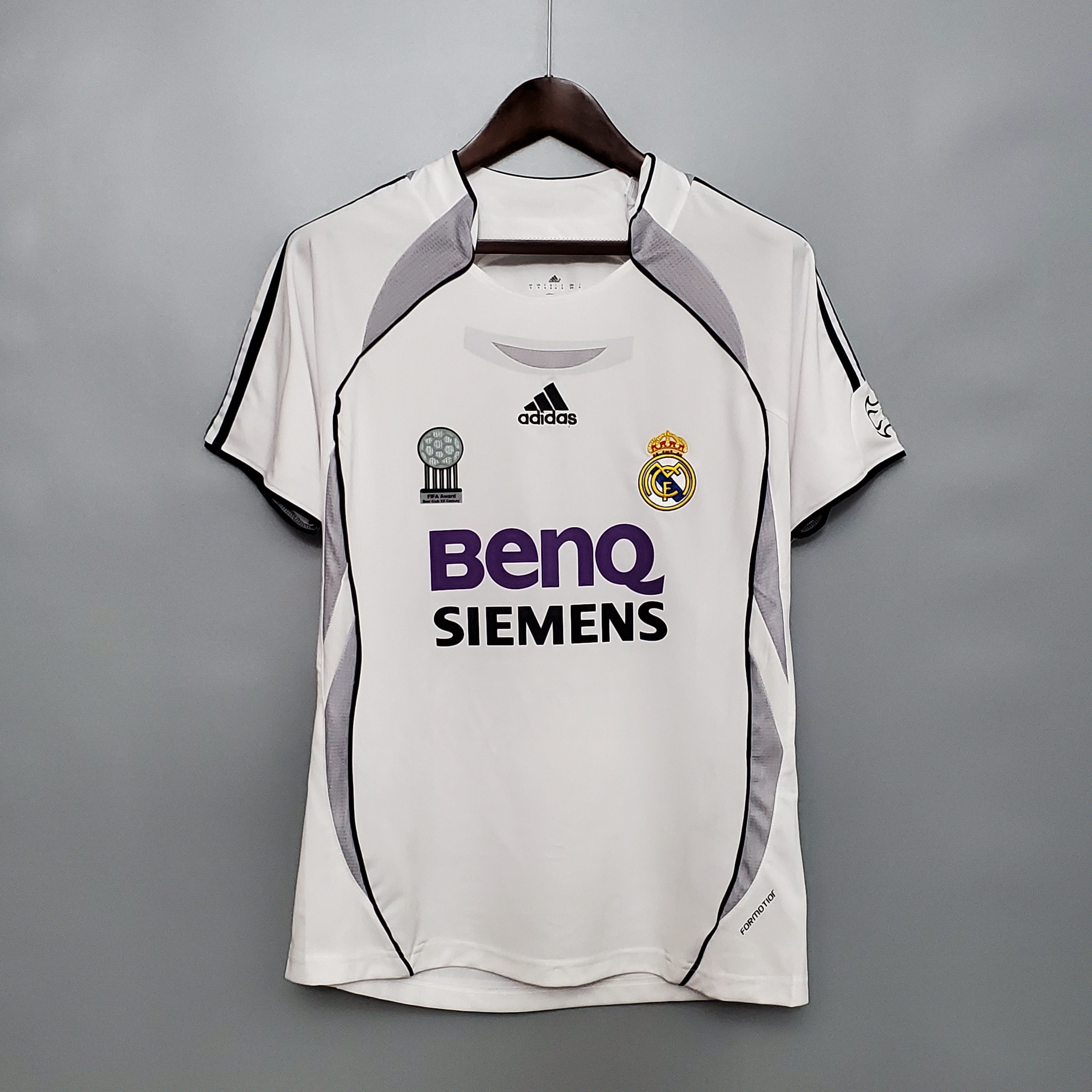JERSEY REAL MADRID I 06/07 MEN (RETRO)