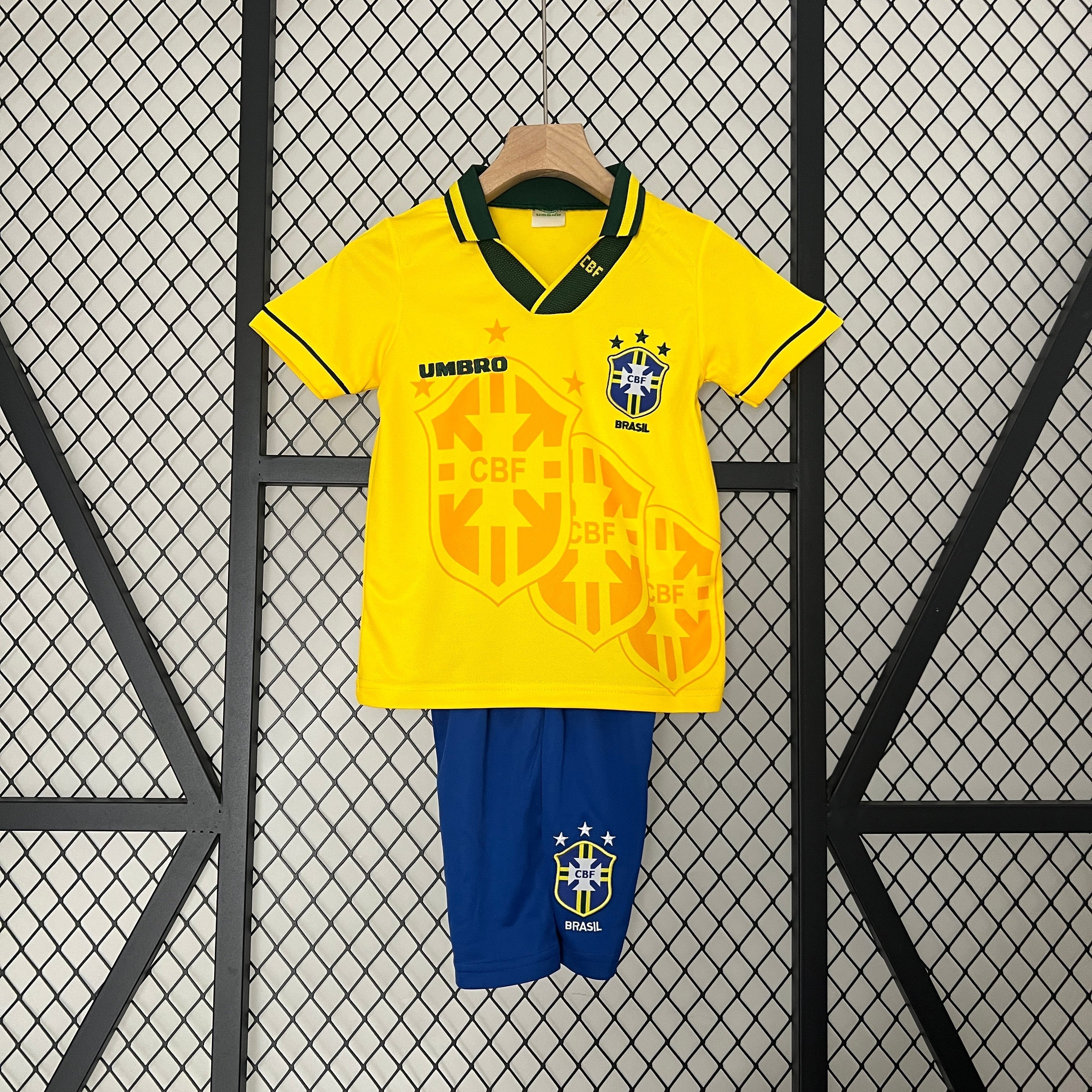 JERSEY BRAZIL I 94 KIDS KIT (RETRO)